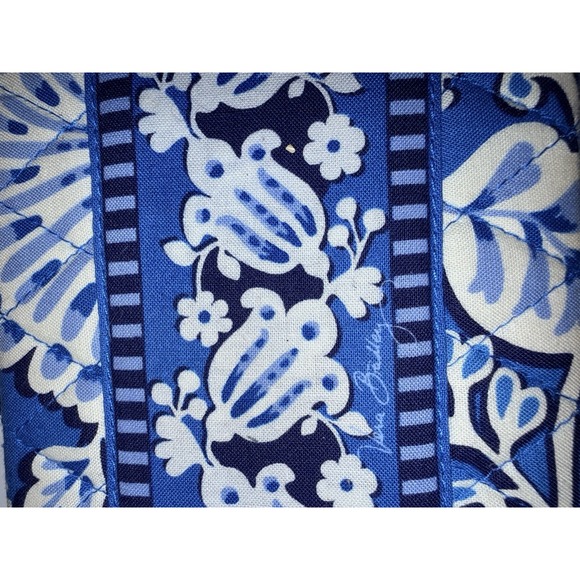 Vera Bradley Blue Lagoon Travel Clutch Passport  Wallet‎ NWT S - Picture 3 of 6